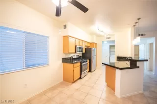Photo #4: 2660831 Listing 