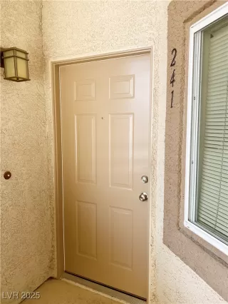 Photo #1: 2660844 Listing 