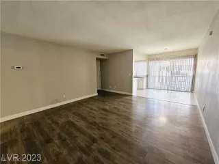 Photo #2: 2660851 Listing 