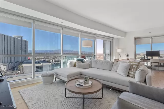 MLS: 2660866 Condo For Sale