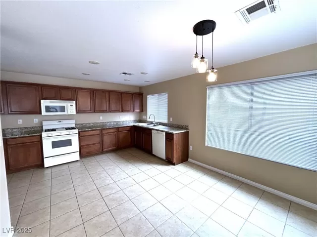 MLS: 2660887 Condo For Sale