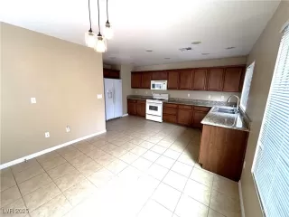 Photo #2: 2660887 Listing 