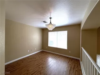 Photo #5: 2660887 Listing 