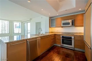 Photo #4: 2660891 Listing 