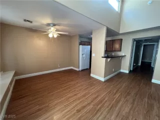 Photo #3: 2660924 Listing