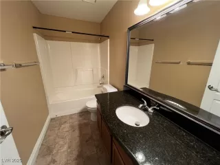 Photo #6: 2660924 Listing