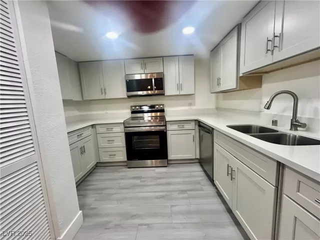 MLS: 2660943 Condo For Sale