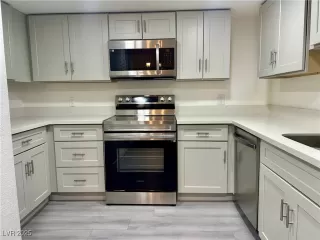 Photo #3: 2660943 Listing 