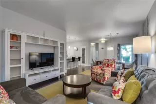 Photo #6: 2660957 Listing 