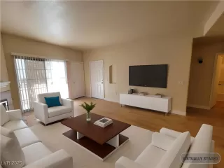 Photo #3: 2660973 Listing 