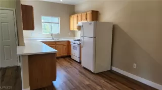 Photo #4: 2660975 Listing 