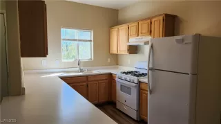 Photo #6: 2660975 Listing 