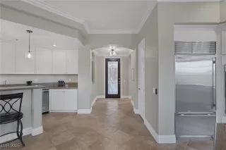 Photo #3: 2660993 Listing 