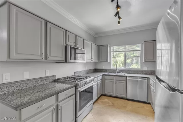 MLS: 2660995 Condo For Sale
