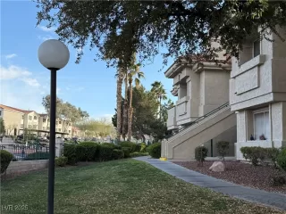 Photo #1: 2660998 Listing 