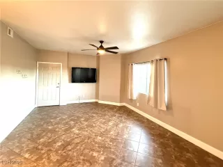 Photo #4: 2660998 Listing 