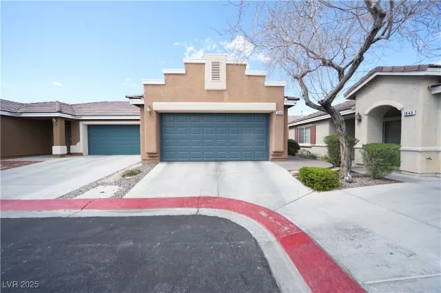 MLS: 2661001 Condo For Sale