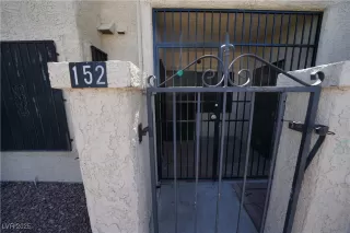 Photo #1: 2661012 Listing 