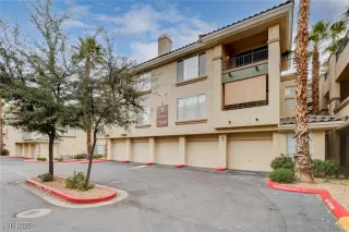 Photo #1: 2661026 Listing