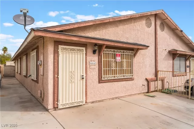 MLS: 2661080 Condo For Sale