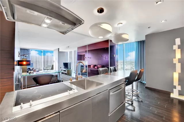 MLS: 2661107 Condo For Sale