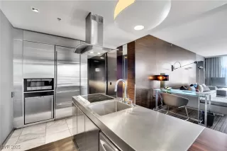 Photo #3: 2661107 Listing 