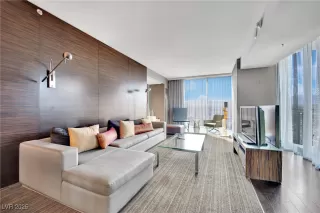 Photo #4: 2661107 Listing 