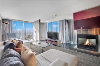 Photo #5: 2661107 Listing 