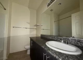 Photo #6: 2661112 Listing