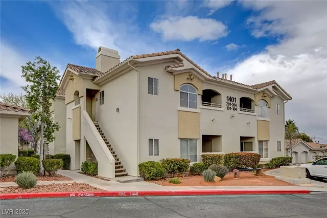 MLS: 2661125 Condo For Sale