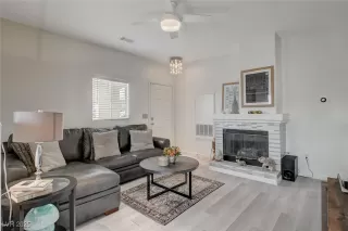 Photo #3: 2661125 Listing 