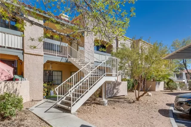 MLS: 2661131 Condo For Sale