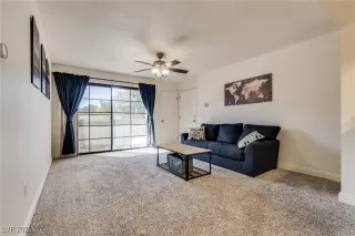 Photo #5: 2661131 Listing 
