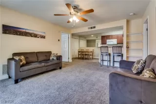 Photo #4: 2661133 Listing 
