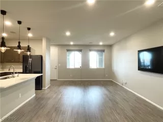 Photo #6: 2661182 Listing 
