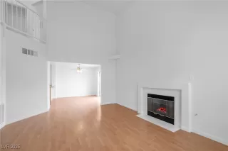 Photo #3: 2661186 Listing 