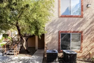 Photo #2: 2661213 Listing 