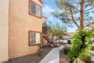 Photo #4: 2661213 Listing 