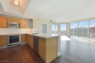 Photo #1: 2661221 Listing 