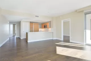 Photo #4: 2661221 Listing 