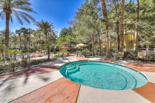 Photo #6: 2661228 Listing 