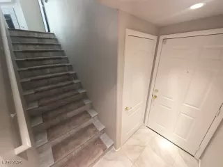 Photo #2: 2661260 Listing 