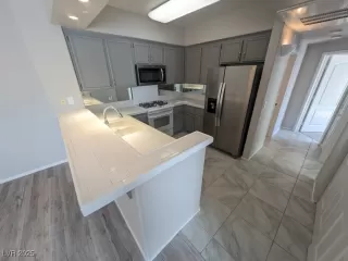 Photo #6: 2661260 Listing 