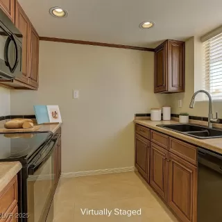 Photo #3: 2661266 Listing