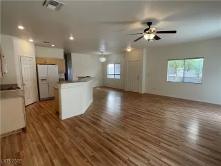 Photo #4: 2661276 Listing 