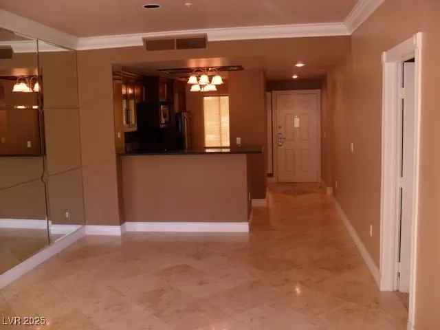 MLS: 2661278 Condo For Sale