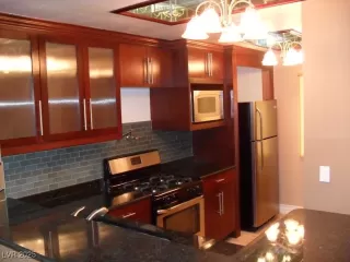 Photo #1: 2661278 Listing 