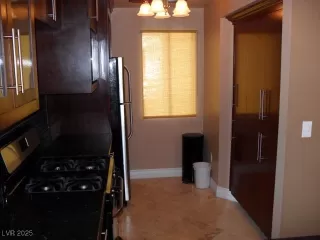 Photo #2: 2661278 Listing 