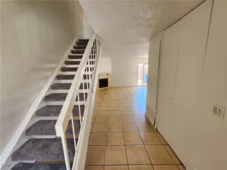 Photo #2: 2661287 Listing 