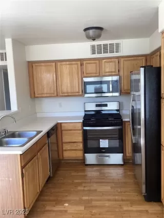 Photo #6: 2661315 Listing 